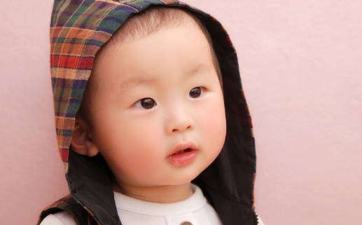 如何给2026年07月23日出生的谭姓男宝宝起个好名字？专业分析与建议